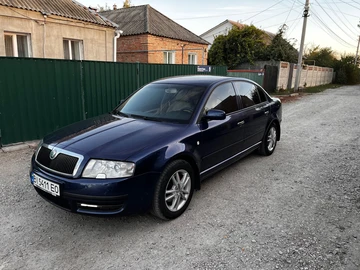 Авто Skoda Superb 2005 № 7994167