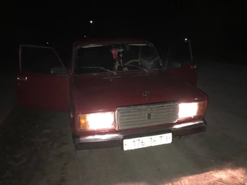 Авто ВАЗ 2107 1998 № 7994406