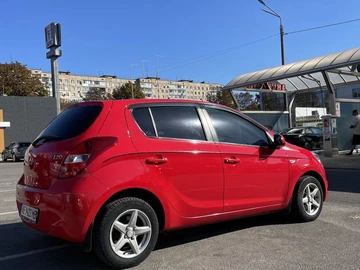 Авто Hyundai I20 2011 № 7994519