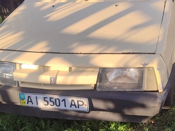 Авто ВАЗ 2109 1988 № 7995040