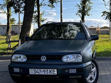 Авто Volkswagen Golf 1994 № 7995213