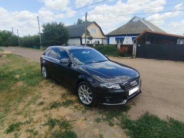 Авто Audi A4 2010 № 7995288