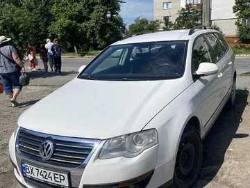 Авто Volkswagen Passat Variant 2006 № 7995376