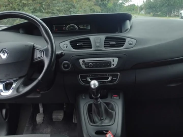 Авто Renault Scenic Iii 2013 № 7995385