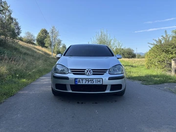 Авто Volkswagen Golf 2004 № 7995399