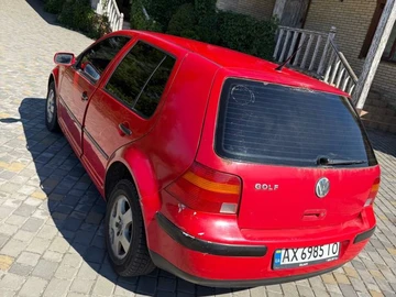 Авто Volkswagen Golf 2000 № 7995477