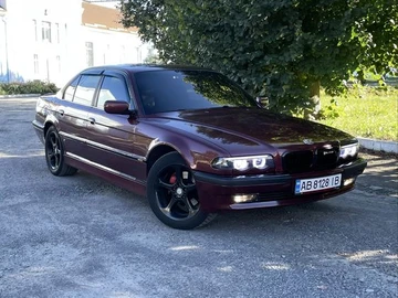 Авто BMW 7 Серия 2001 № 7995879
