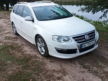 Авто Volkswagen Passat Variant 2010 № 7995955