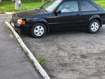 Авто Ford Escort 1988 № 7996008