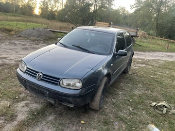 Авто Volkswagen Golf 2002 № 7996020