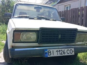 Авто ВАЗ 2107 1995 № 7996125