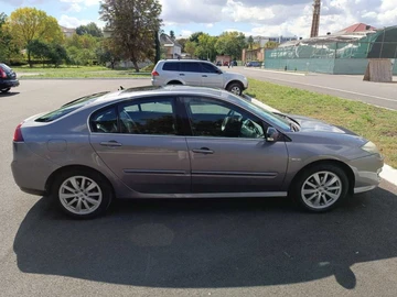 Авто Renault Laguna 2011 № 7996268