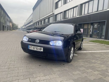 Авто Volkswagen Golf 2000 № 7996357