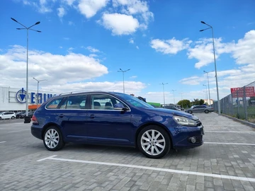 Авто Volkswagen Golf 2010 № 7996485