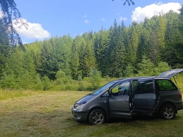 Авто Ford Galaxy 2002 № 7996488