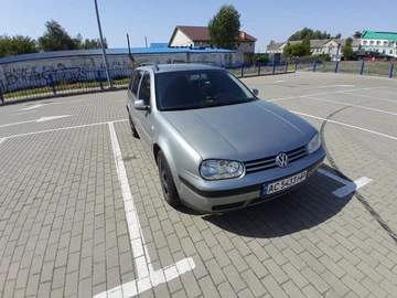 Авто Volkswagen Golf 2003 № 7996711