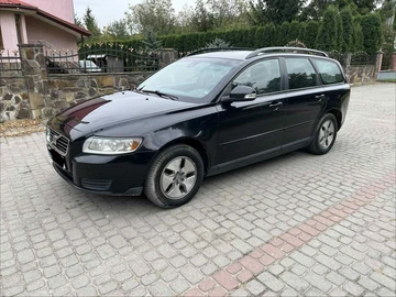 Авто Volvo V50 2009 № 7996742
