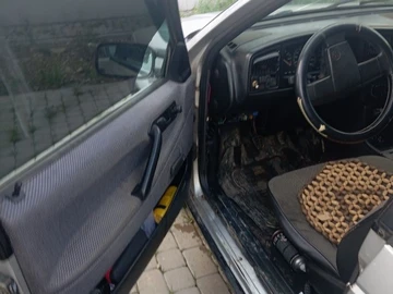 Авто Volkswagen Passat Variant 1989 № 7996748