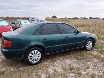 Авто Audi A4 1996 № 7996860