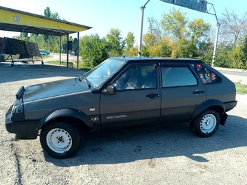 Авто ВАЗ 2109 1991 № 7996876