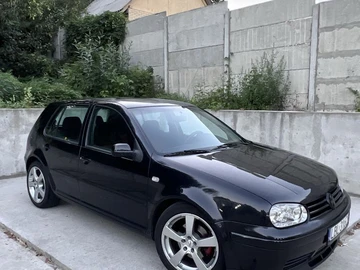 Авто Volkswagen Golf 2000 № 7997054
