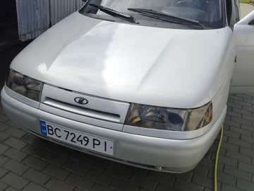 Авто ВАЗ 21102 2004 № 7997107