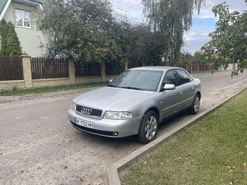 Авто Audi A4 1999 № 7997155