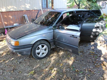 Авто Volkswagen Passat Sedan 1991 № 7997277