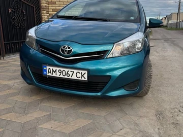 Авто Toyota Yaris 2012 № 7997296