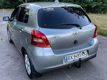 Авто Toyota Yaris 2007 № 7997500