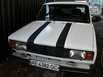 Авто ВАЗ 2105 1983 № 7997512