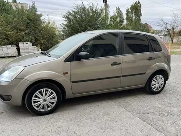 Авто Ford Fiesta 2003 № 7997708