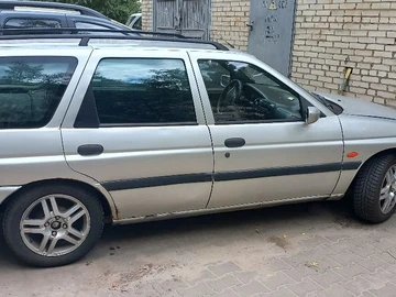 Авто Ford Escort 1997 № 7997959