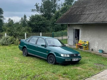 Авто Volkswagen Passat Sedan 1994 № 7998544