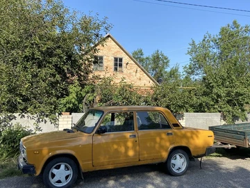 Авто ВАЗ 2107 1987 № 7998602