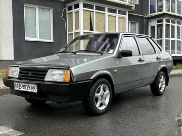 Авто ВАЗ 21099 1993 № 7998604
