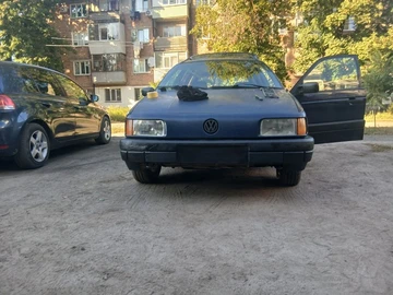 Авто Volkswagen Passat Variant 1992 № 7998658