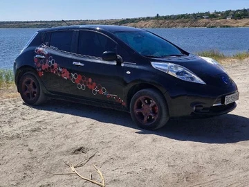 Авто Nissan Leaf 2014 № 7998687