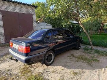 Авто Volkswagen Passat Sedan 1994 № 7998888