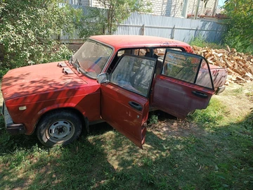 Авто ВАЗ 2107 1991 № 7999183