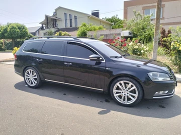 Авто Volkswagen Passat Variant 2012 № 7999600