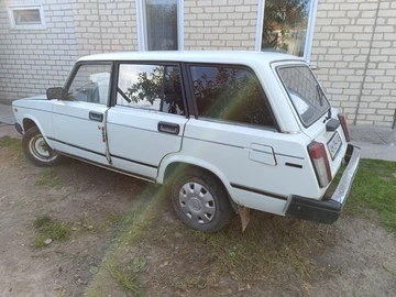 Авто ВАЗ 2104 1993 № 7999609