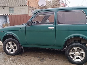 Авто ВАЗ 21213 1997 № 7999616