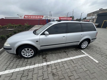 Авто Volkswagen Passat Variant 2001 № 7999929