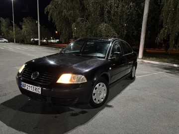 Авто Volkswagen Passat Sedan 2002 № 8000061