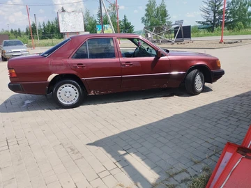 Авто Mercedes 200 1987 № 8000106