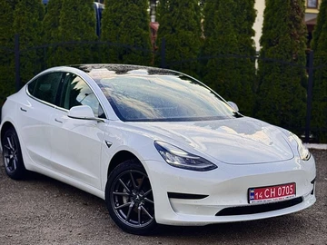 Авто Tesla Model 3 2019 № 8000109