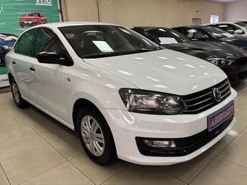 Авто Volkswagen Polo 2017 № 8000120