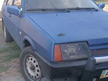 Авто ВАЗ 2109 1988 № 8000303
