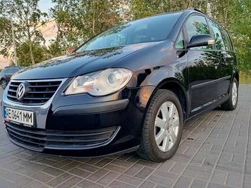 Авто Volkswagen Touran 2007 № 8000359